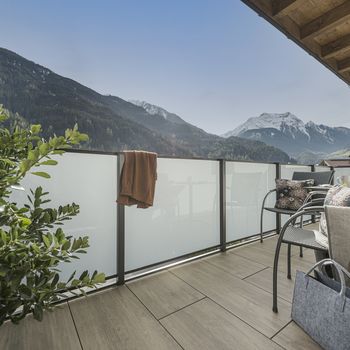 Sky Loft SILVER - terrace with a view of the Penken cable car